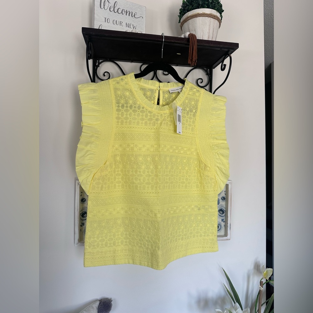 English Factory Yellow Lace Eyelet Blouse Ruffle Sleeves keyhole opening NWT - Picture 2 of 7